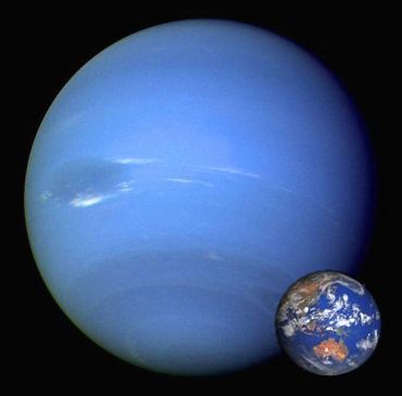 comparison of Neptune and Earth